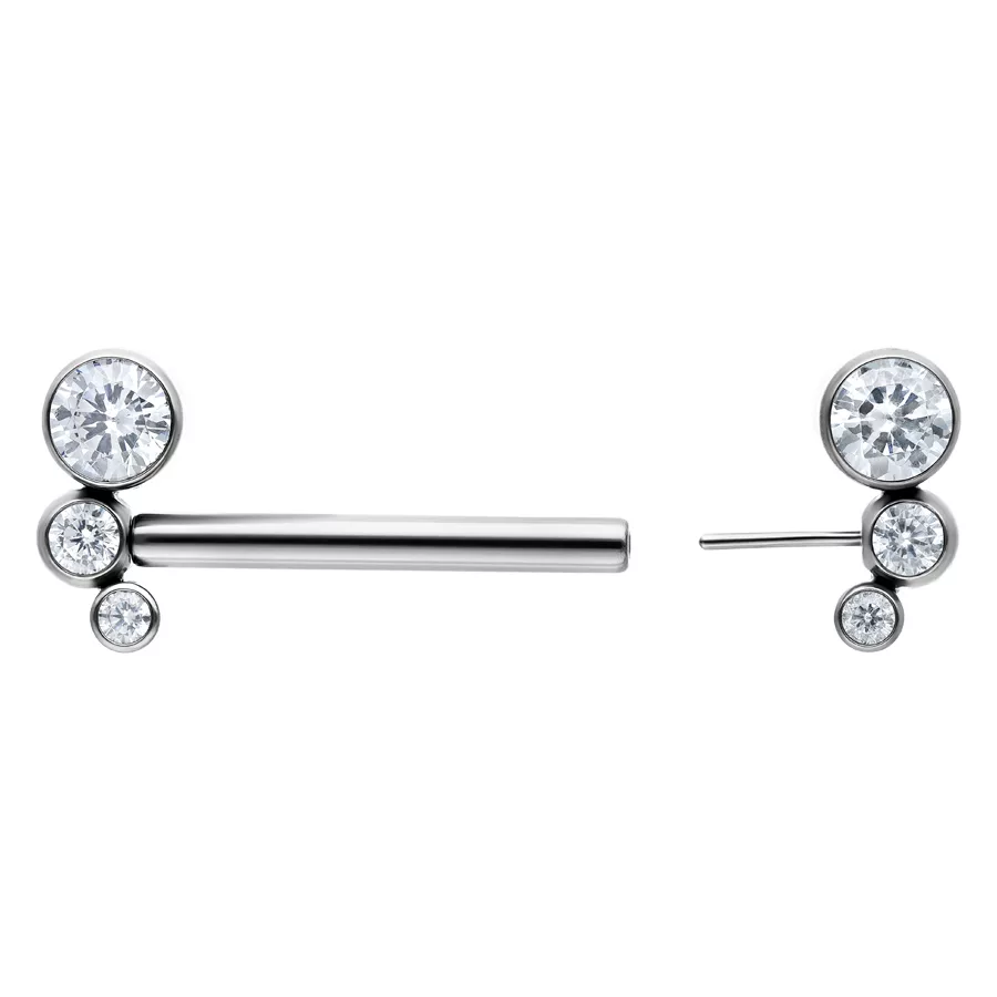 Amalia Barbell in Silber, 16 mm mit Kristallen Silberne Amalia Barbell 16 mm mit klaren Kristallen auf weißem Hintergrund